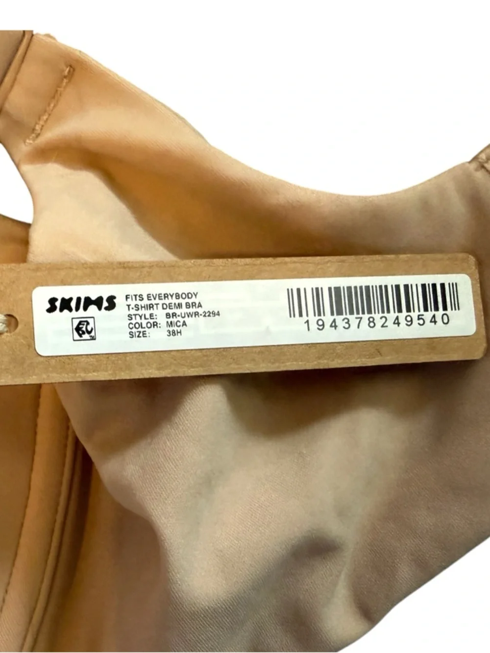 SKIMS Fits Everybody T-Shirt Demi Bra Size 38H Mica NWT - Picture 2 of 5